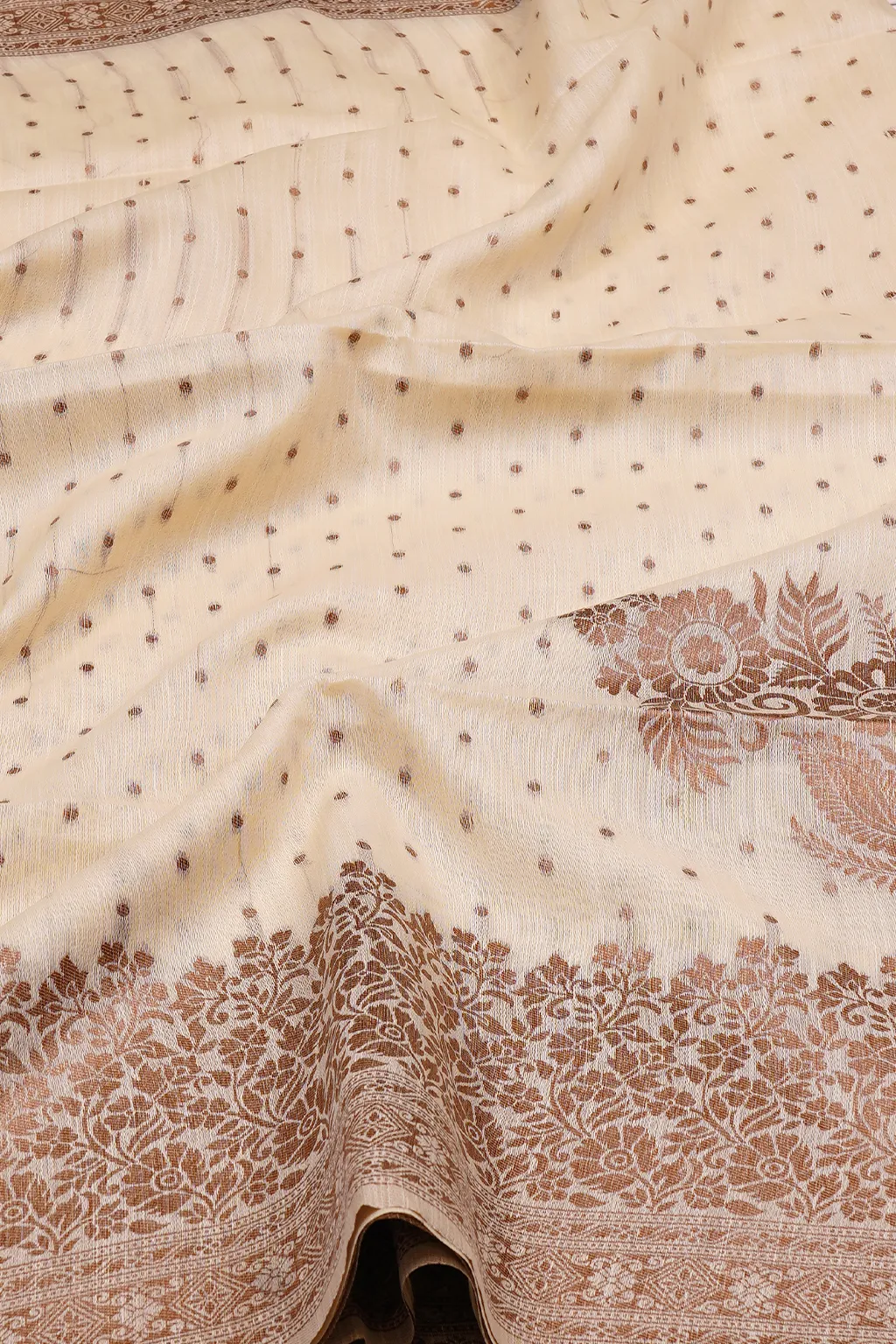 A Beautiful Kanchi Saree with Traditional Annam Design - Image 2