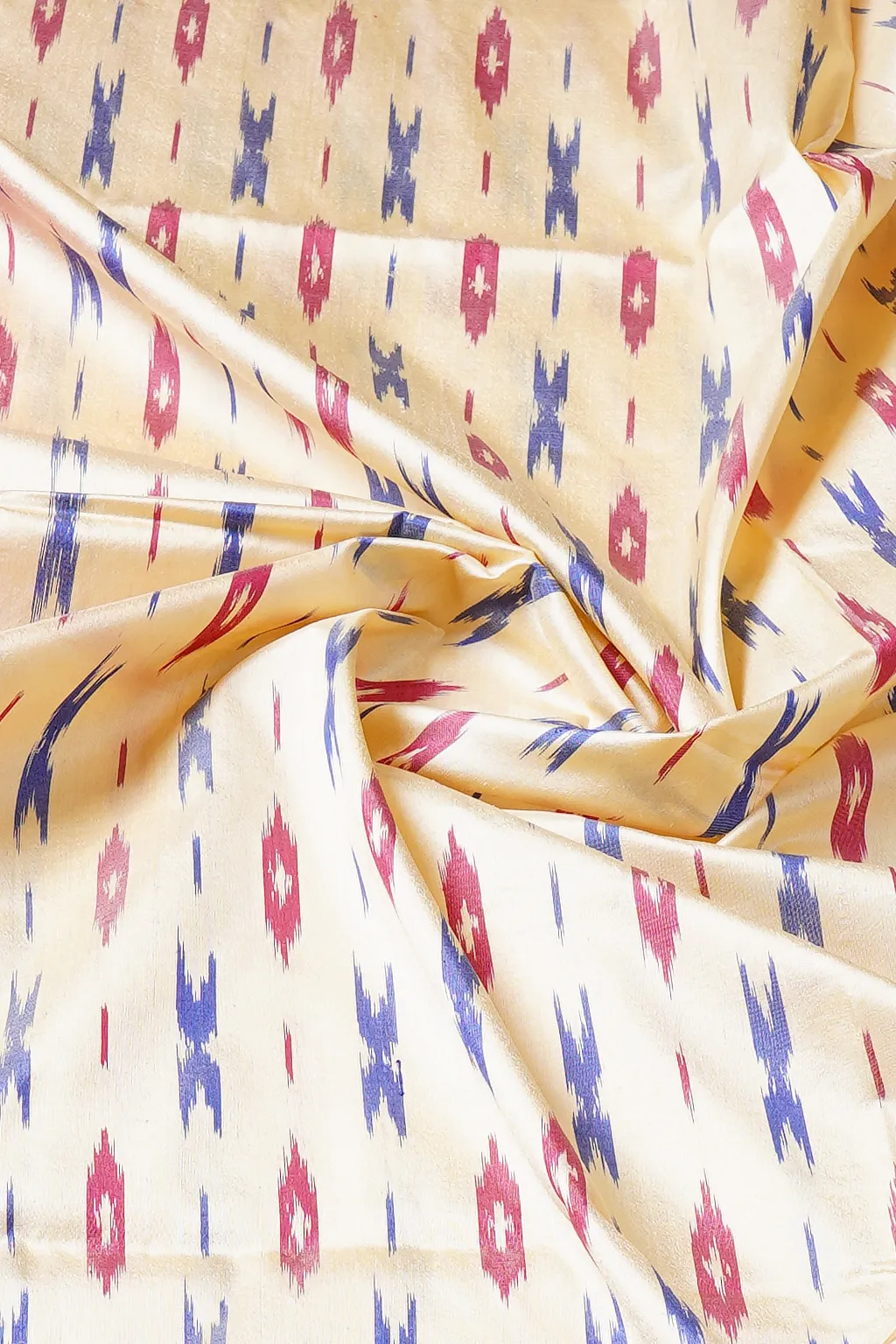 Ivory Fuchsia Lattice Silk